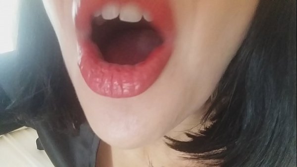 മോനേ, നിന്റെ രണ്ടാനമ്മ നിന്നെ ഇന്ന് സ്കൂളിൽ പോകാൻ അനുവദിക്കില്ല...എനിക്ക് നിന്നെ ഒരുപാട് വേണം...