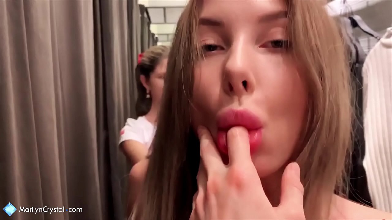 ലെസ്ബിയൻസ് സ്വയംഭോഗം ചെയ്യുകയും പുസി സ്റ്റോർ നക്കുകയും ചെയ്യുന്നു - ജിൻ ഗെർസൺ ക്രിസ്റ്റൽ മെർലിൻ